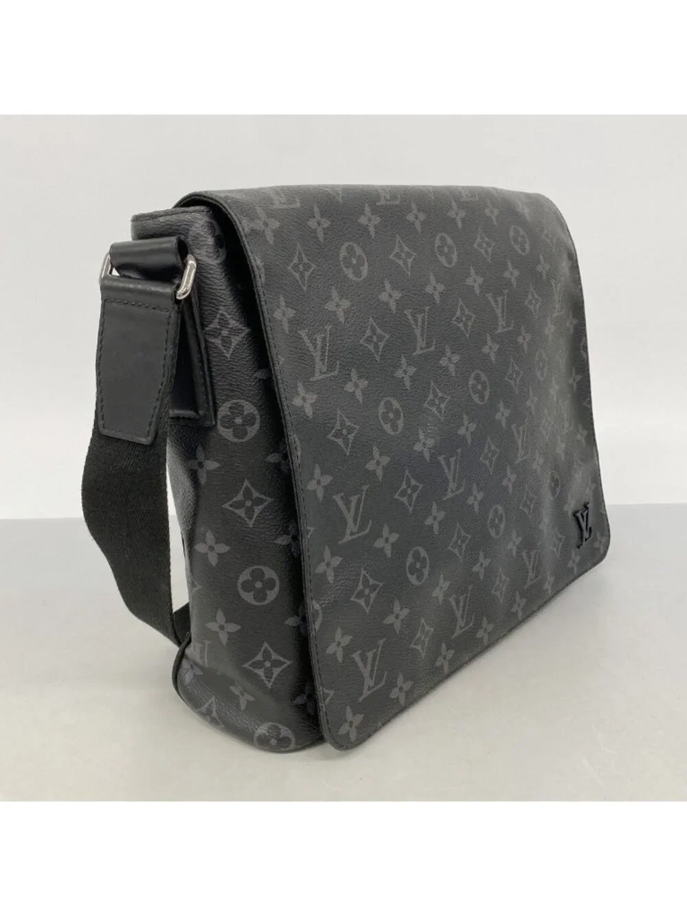 Louis Vuitton Shoulder Bag Monogram Eclipse District MM NM Black